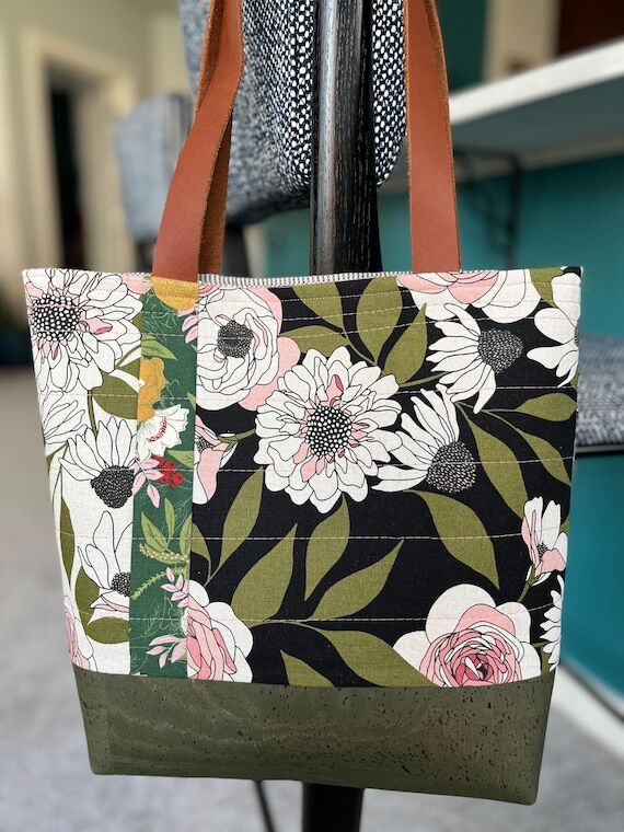 Quilted Tote Bag | Cotton/canvas flower fabri...