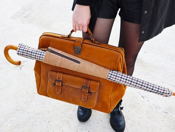 Handmade Crazy Horse Leather Doctor Bag – V...
