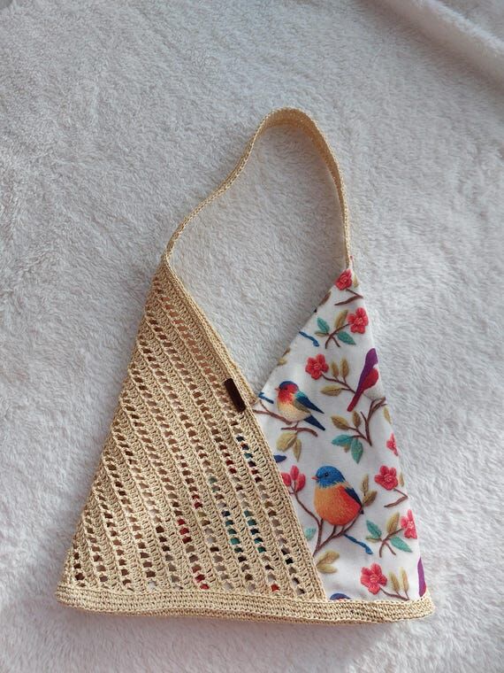 Handmade Crochet Raffia Bag: Bird Print Beige...