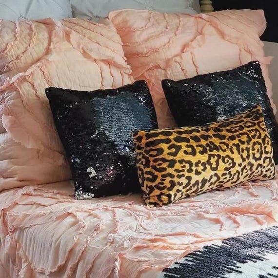Braemore Jamil Velvet Cheetah Animal Print Pi...
