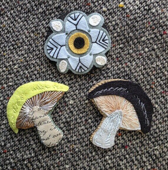 Felt Mushroom Brooch / Pin...