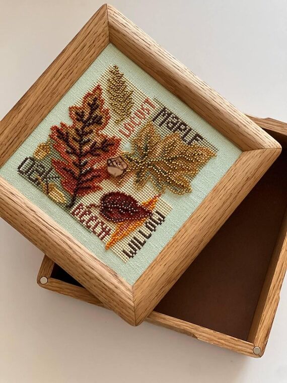 Embroidery Display Wooden Box, Stitch Showcas...