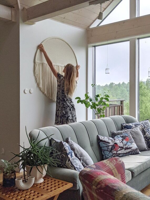 Large circular wool tapestry, natural round m...