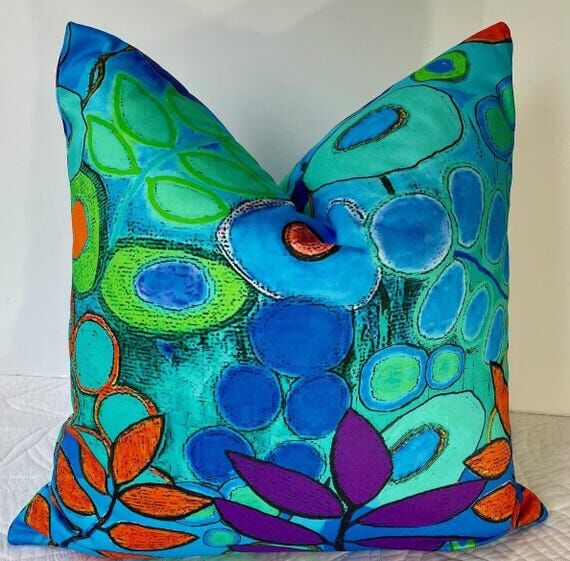 Tropical Garden Pillow Cover: Vibrant Floral ...