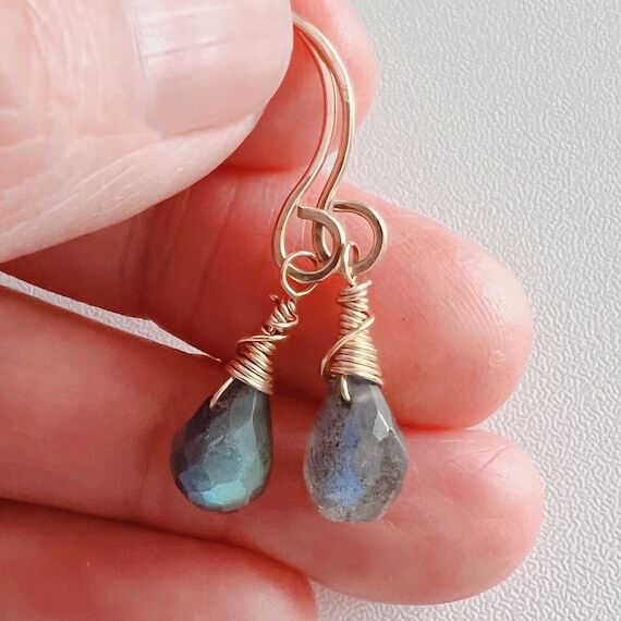 Labradorite Goldfilled Open Hoop Earrings: Ha...