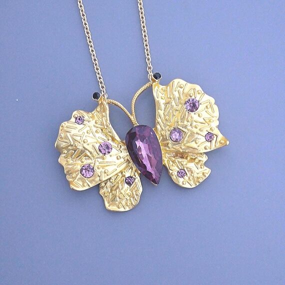Vintage Inspired Butterfly Necklace: Gold Pla...