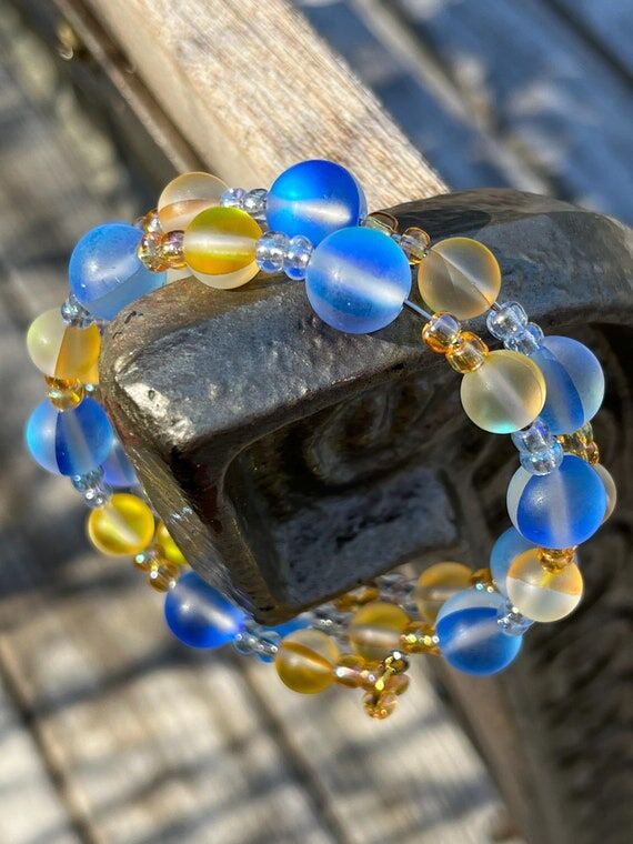 Iridescent Blue & Yellow Beaded Bracelet: Fro...