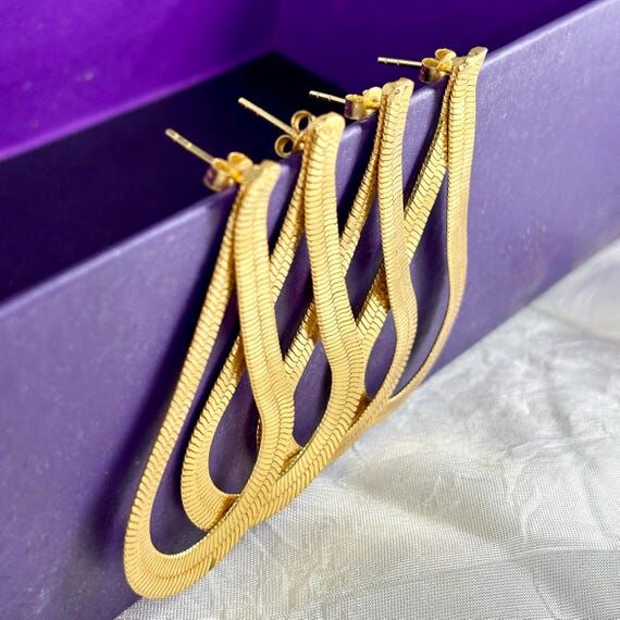 Gold Snake Chain Wave Drop Earrings: 18K Plat...