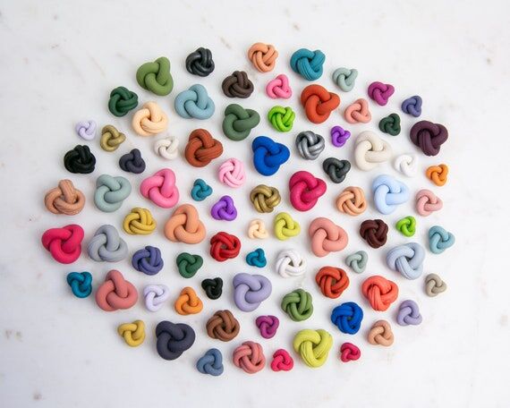 KNOT STUDS: 3 pack...