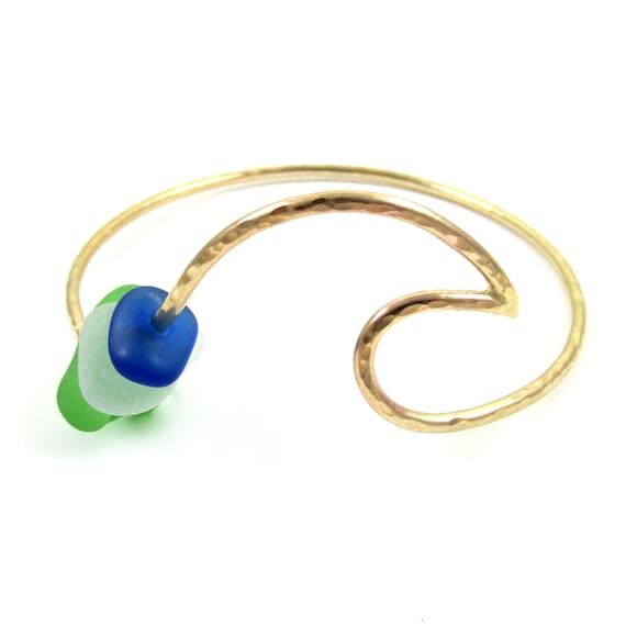 Thick Gold Wave Bangle: Handmade Hammered Haw...