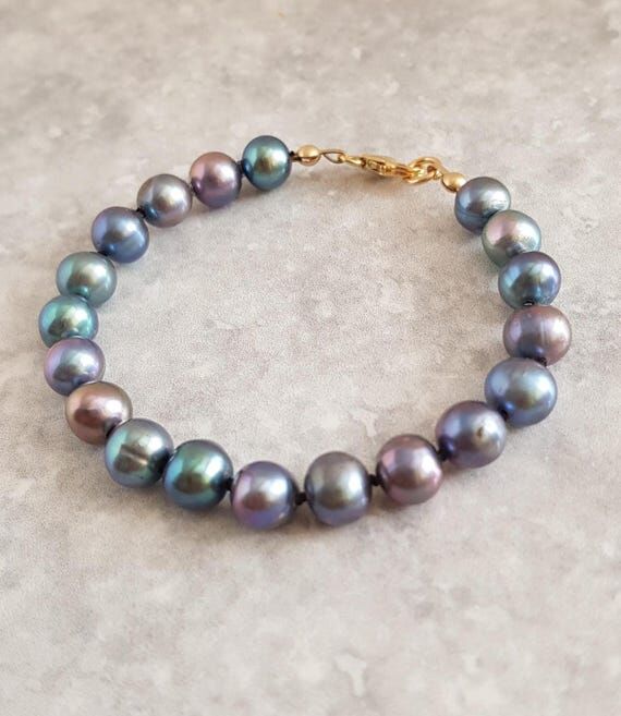 Peacock Black Freshwater Pearl Bracelet: Hand...