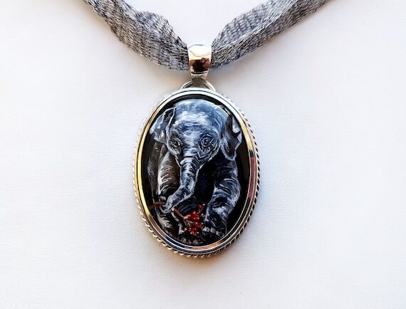 Elephant. silver. agate stone. Handmade jewe...