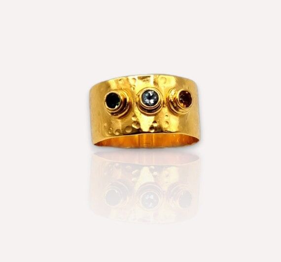 Ring Mari hammered gold with tourmaline, Hand...