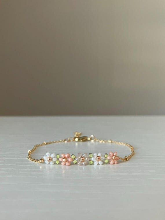 Simple floral bar bracelet gold, Flower chain...