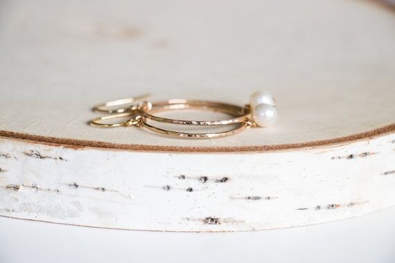 Hammered Gold Hoop Earrings: Freshwater Pearl...