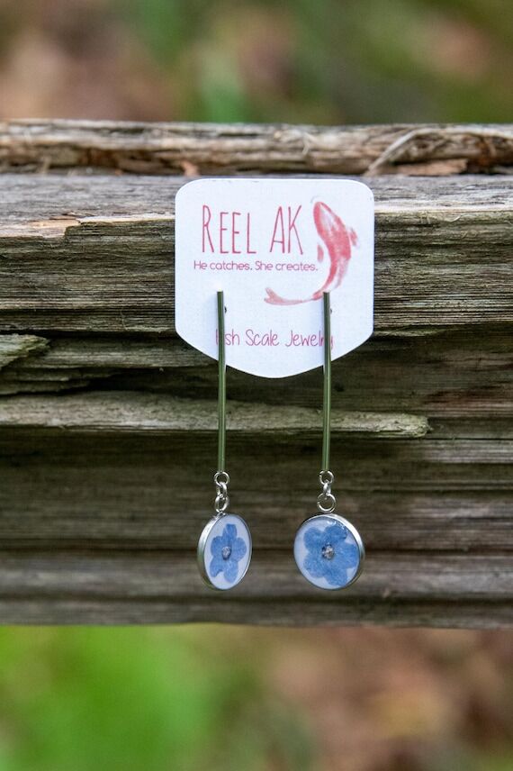 The Brianna - Our Round Forget-Me-Not Stick D...