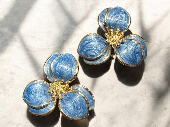 Blue Hibiscus Flower Stud Earrings: Gold Peta...