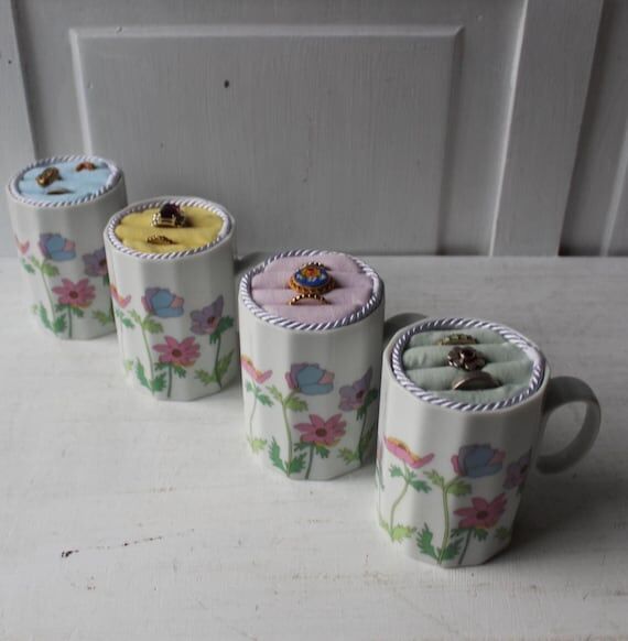 ONE Poppy Mug Ring Holder Display...