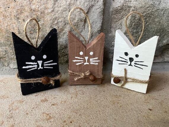 Set of 3 wooden cat ornaments: black, white ...