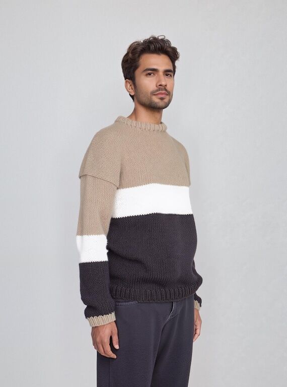Easy Men's Sweater Pattern with stripes for S...