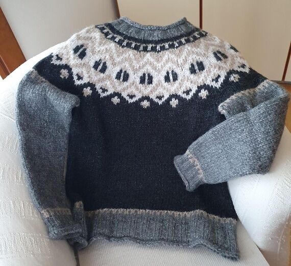 Unisex Norwegian sweater...