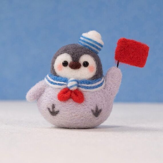 Needle Felt Penguin DIY Kit: Christmas Wool C...