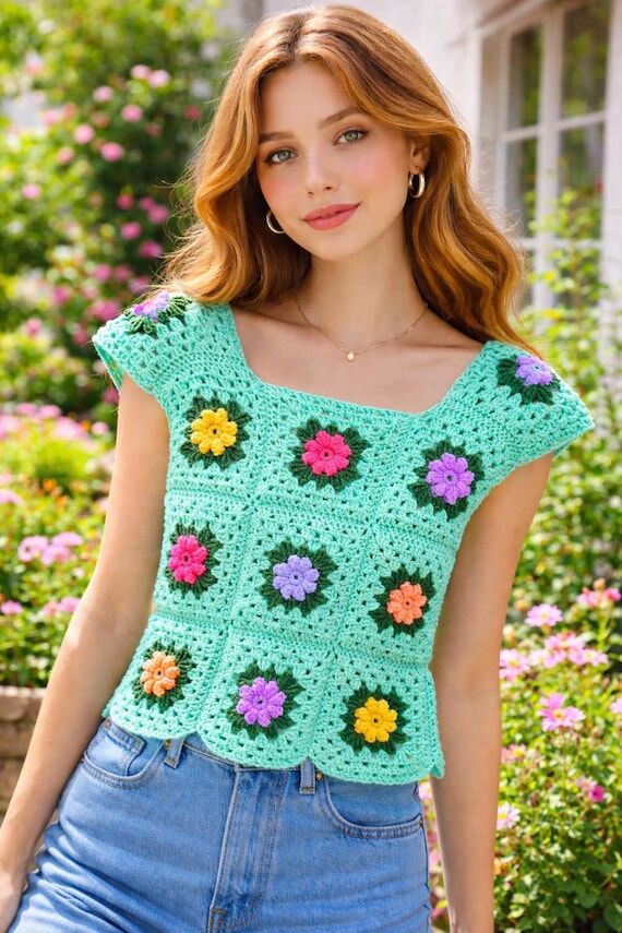 Crochet Granny Square Vest : Retro Top, Sleev...