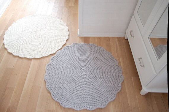 Grey Wool Round Rug: Hand Crocheted Felted Fl...