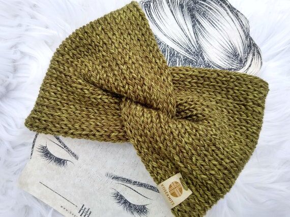 Handmade Knit Twist Headband: Acrylic Ear War...
