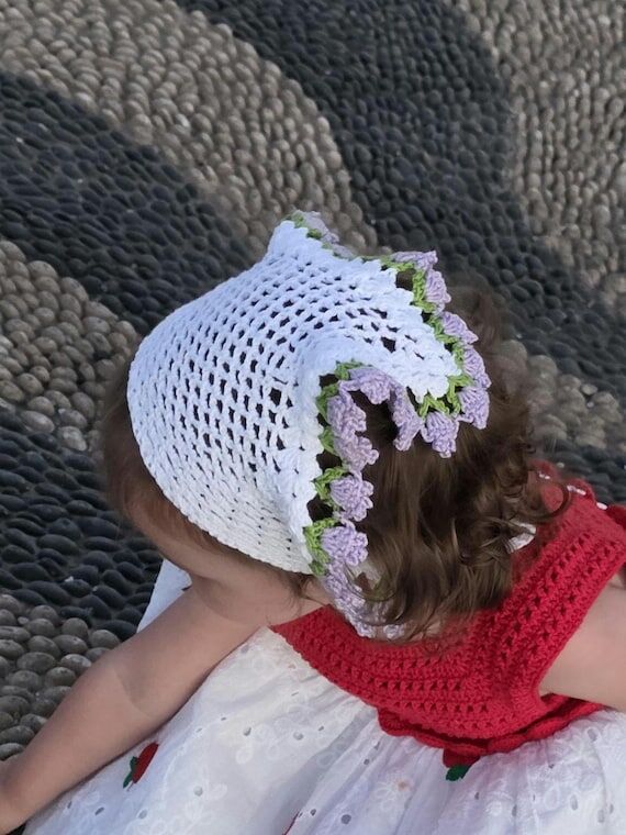 Crochet Daisy Headscarf | Handmade Cottagecor...