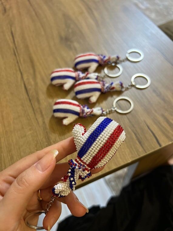 Handmade Crochet Beaded Box Glove Keychain: B...