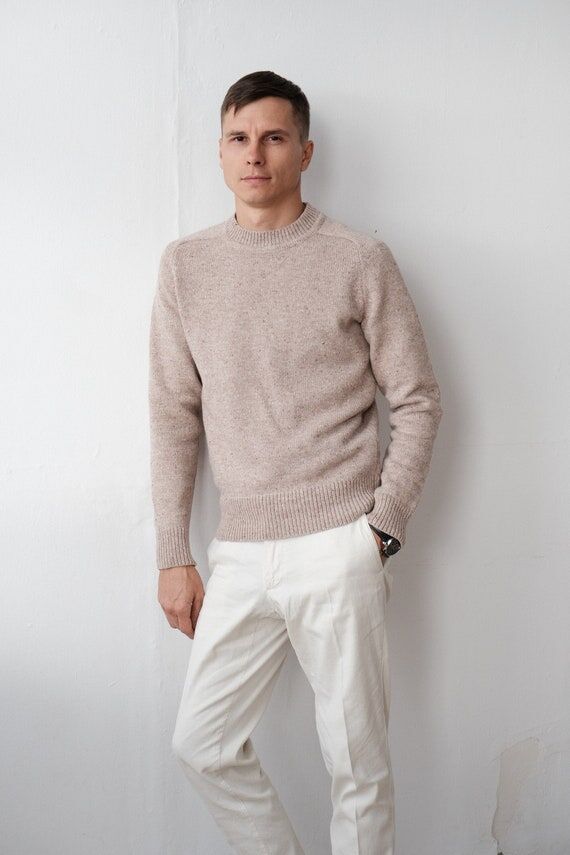 Crewneck sweater for men from 100% wool. Warm...
