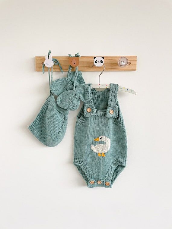 Handmade Merino Wool Baby Knit Set: Embroider...