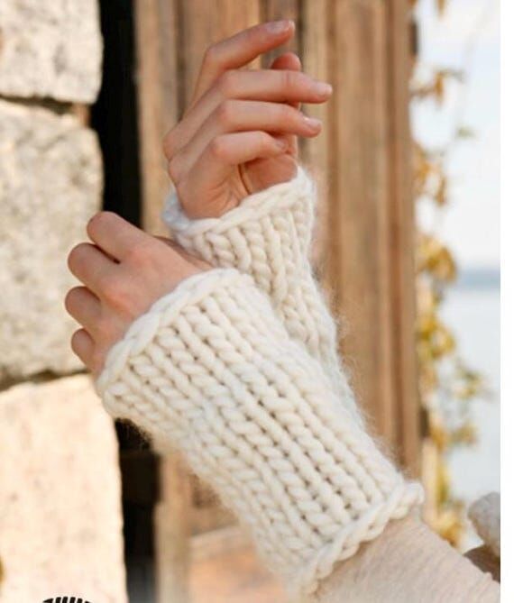 Chunky handmade knit arm / wrist / hand warme...