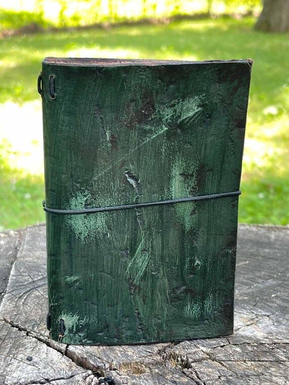 Handmade Leather Traveler’s Notebook – Fo...