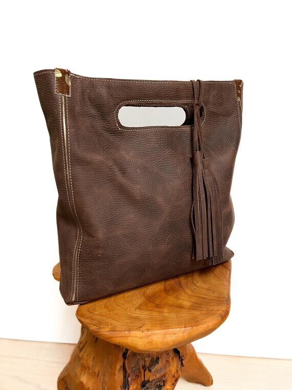 Classic shoulder or messenger bag in a sturdy...