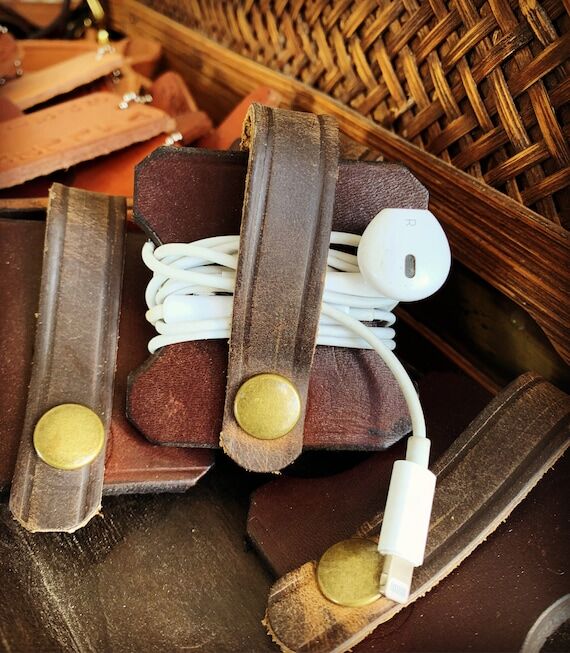 Leather Earbud Holder, Earphone Wrap Organize...