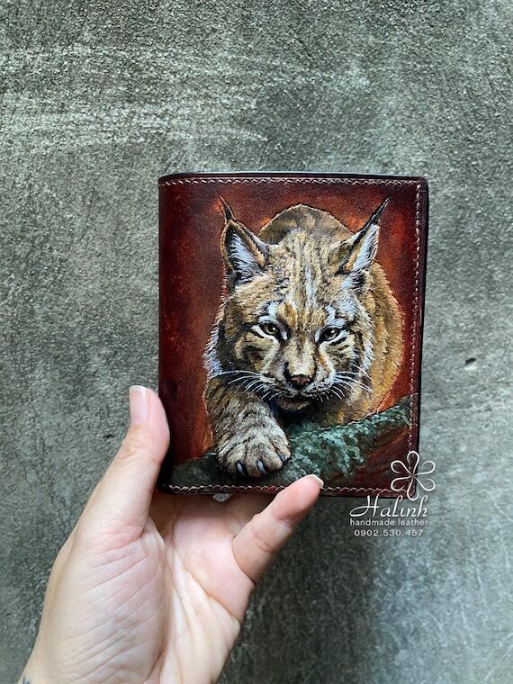 Hand-Carved Lynx Bifold Wallet, 3D Bobcat Pai...