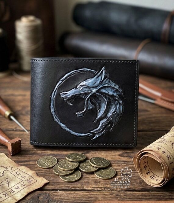 Hand Carved Wolf Leather Wallet /3D Embossed ...
