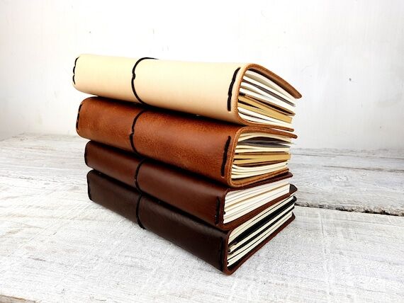 Handmade Leather Journal Cover: Refillable Mi...