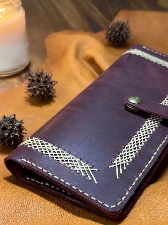 Handmade Leather Wallet: Rustic Stitched Genu...