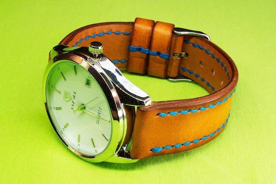 Handmade Leather watch strap with Whiskey veg...