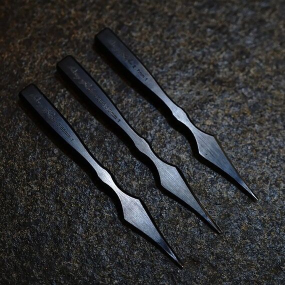 Leathermob Amy Roke One Tooth Pricking Iron f...