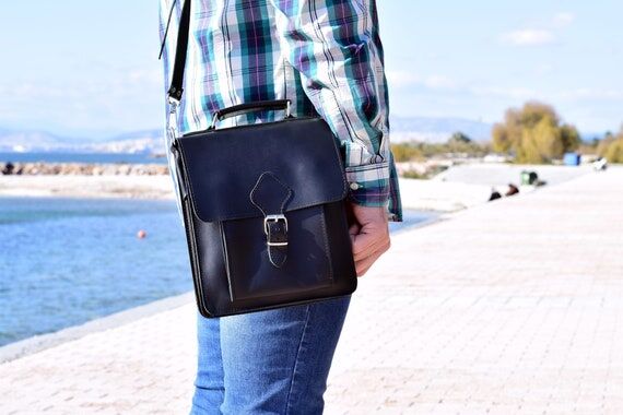 Handmade Full Grain Leather Vertical Messenge...