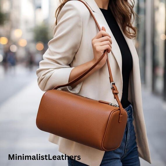 Leather 90s Pouch, Minimalist Top Handle Mini...