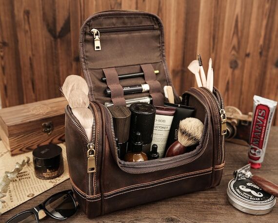 Personalized Leather Dopp Kit – Laser Engra...