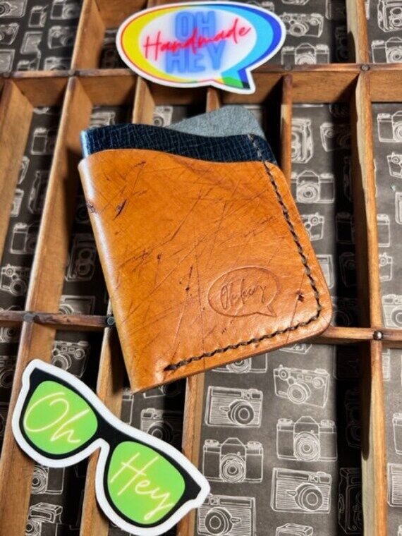 Handmade Leather Minimalist Wallet / Cardhold...
