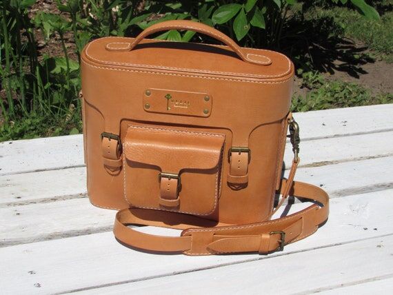 Leather Camera Messenger Bag: Rugged Italian ...