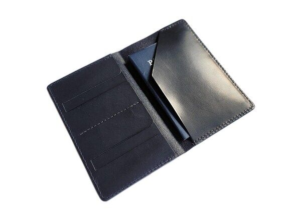 Personalized Full Grain Leather Passport Hold...