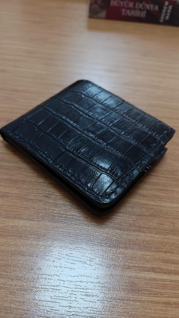 Personalized Crocodile Embossed Leather Bifol...